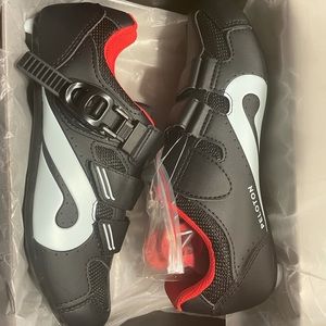 Peloton Cycling Shoes BRAND NEW